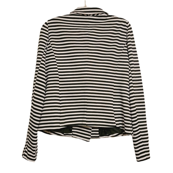 Halogen | Black & White Striped Cropped Blazer Jacket (Size Large) - Picture 14 of 14